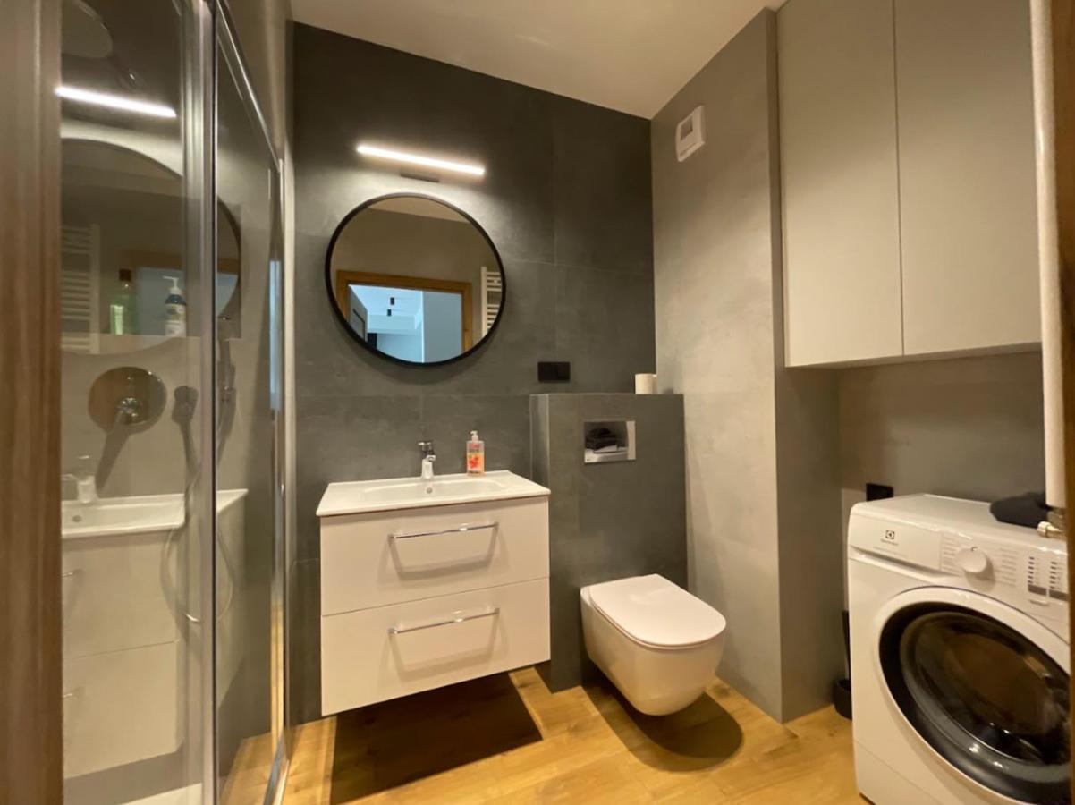 Apartament Cicha Woda Dziwnów Exteriör bild
